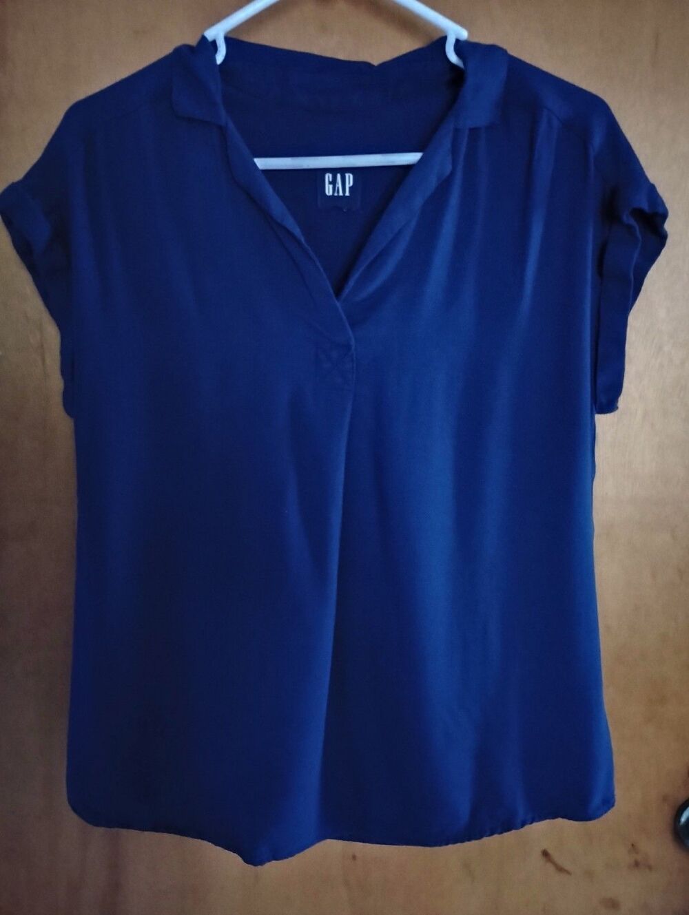 Gap Navy Blue Notched Collar Tacked Cuff Sleeve V-neck Classic Pullover Blouse M